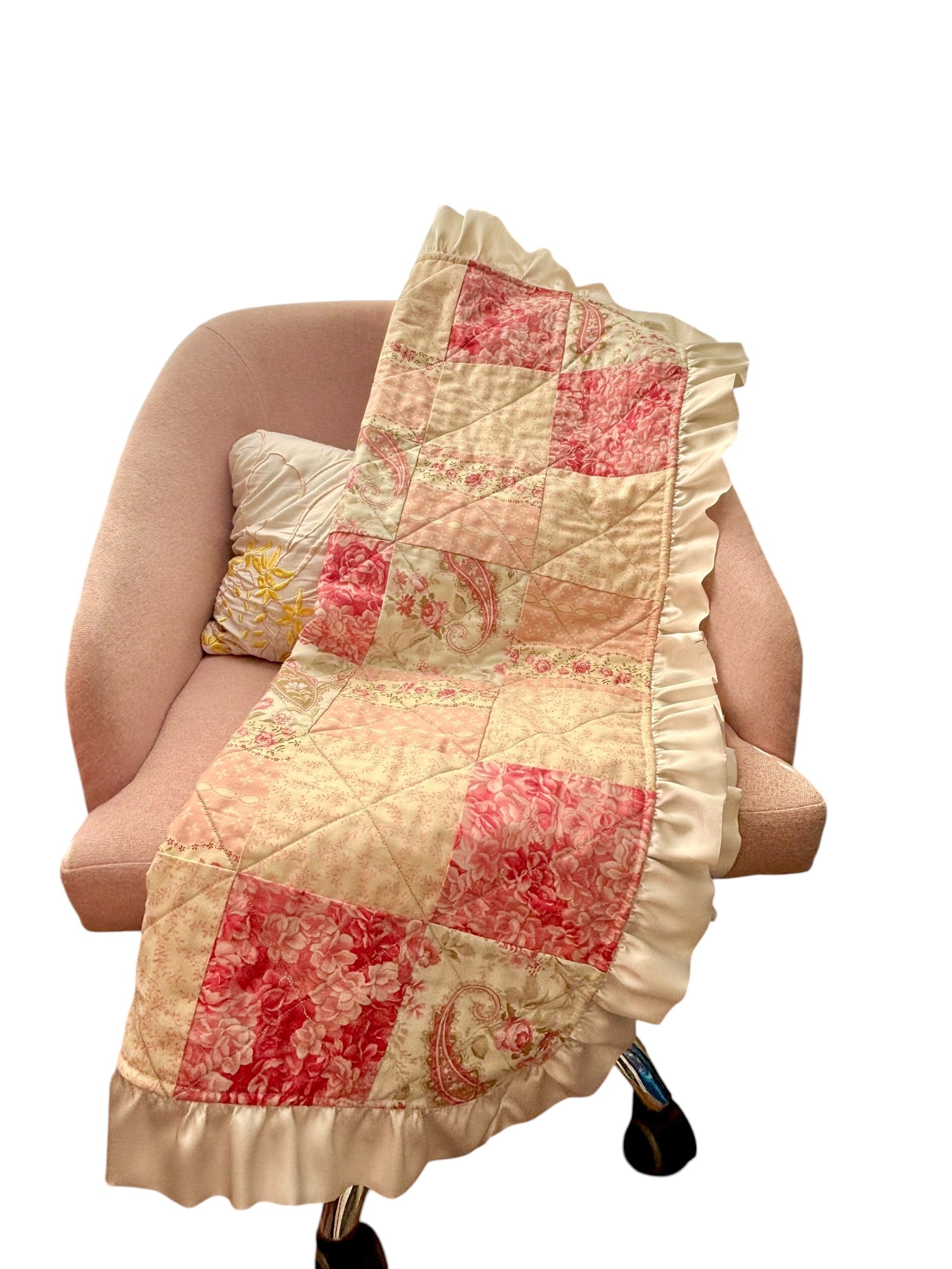 Rose Garden Rag Quilt with Satin Ruffle Edge